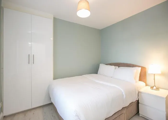 아파트 Pearse Street Gardens 더블린